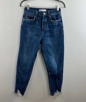 ZARA Slim Leg Dark Blue Destroyed Frayed Hem Ankle Length Skinny Jeans 4 /26